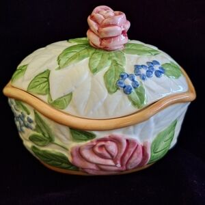 Fleur du Jardin sugar bowl
